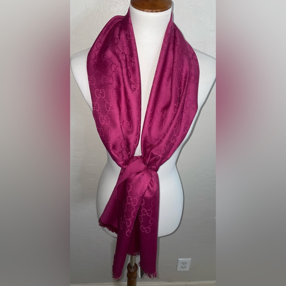 🎉HP🎉New! Gucci Logo Double GG Silk/Wool Pink Scarf 71”x18”-Made in Italy🇮🇹 - Picture 7 of 14
